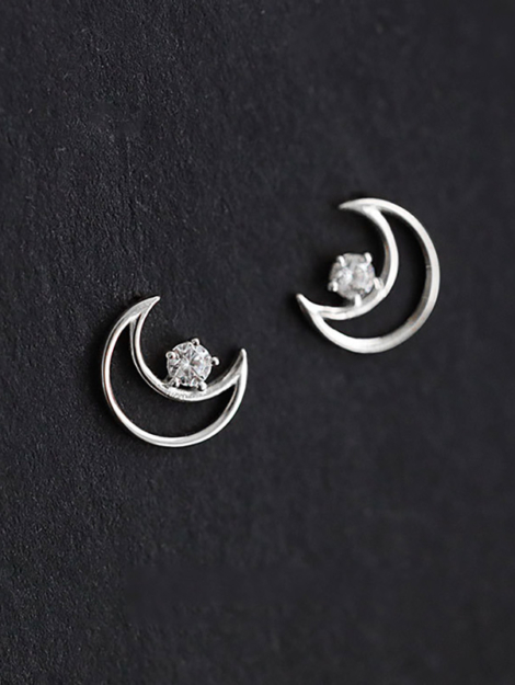 Crescent-Moon-Earrings-3