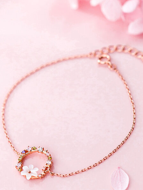 Fleur-Bracelet-1square