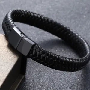 สร้อยข้อมือหนัง สีดําสําหรับผู้ชาย